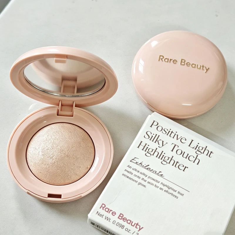 Blush & Contour Liquide — Texture Légère, Modulable & Longue Tenue